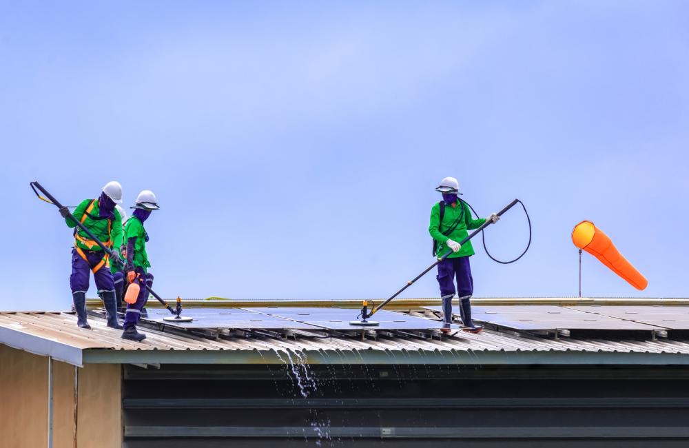 Nettoyage de panneaux photovoltaïques